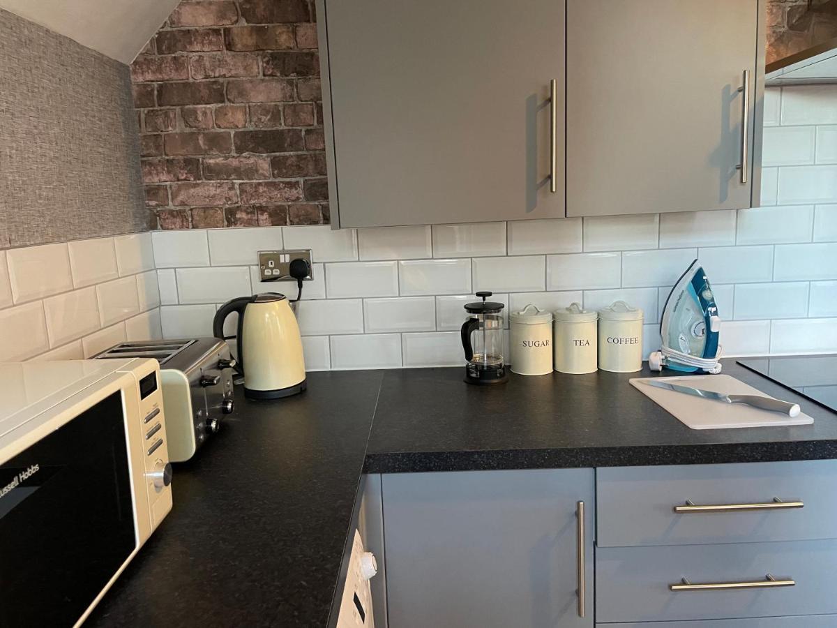 Howe - Newly Refurbished 2 Bedroom Flat Free Parking Gateshead Exterior foto